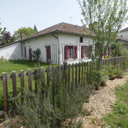 Genevieve D' Aubin Dom wakacyjny