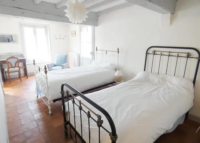 Genevieve D' Aubin Сasa de vacaciones Luxey